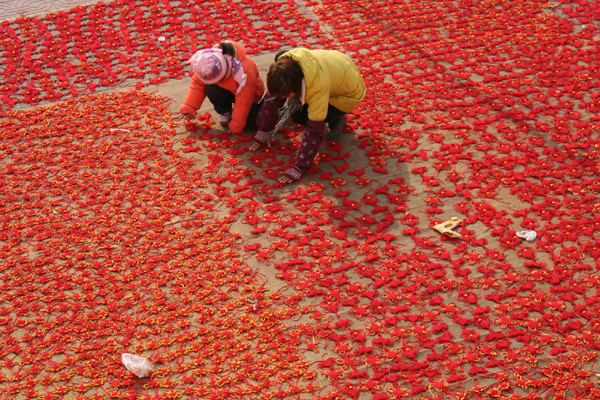 Tied up in knots ahead of Spring Festival