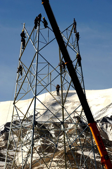 Sky-high power project in Qinghai