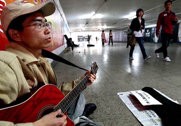 Vagrant singer secures his dream