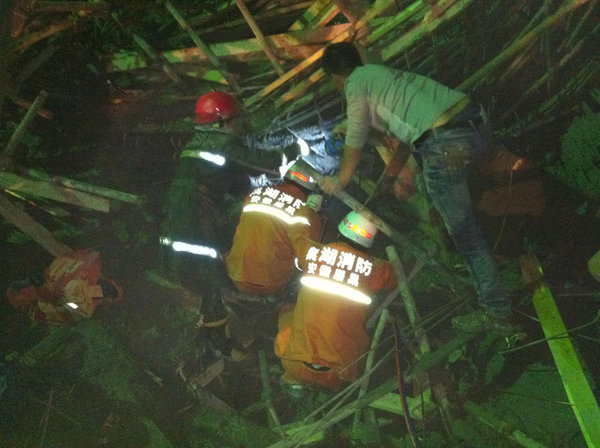 Scaffold collapse in E China kills at least 2