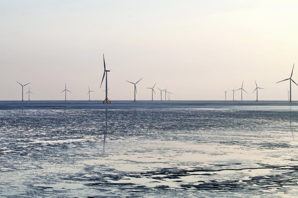 China's largest wind farm blows into operation