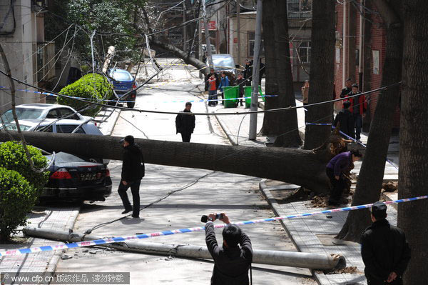 Gales sweep parts of China