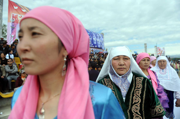 Tourism festival kicks off in NW China