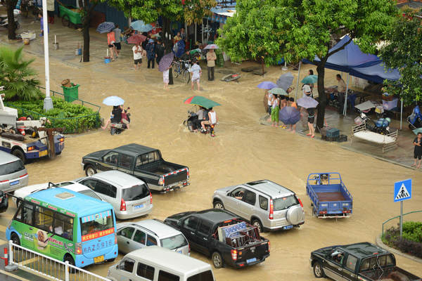 Torrential rain floods East China city