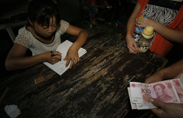 Toddlers told to bring own school desk