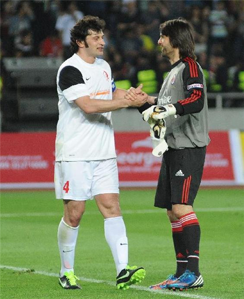 AC Milan in Tbilisi for Kaladze farewell match