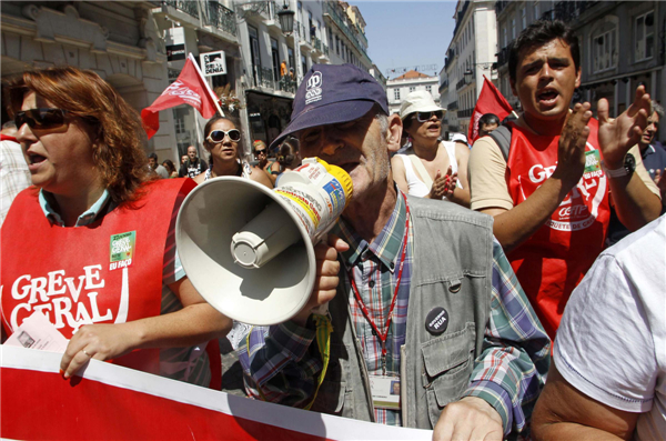 Portuguese stage general strike against austerity