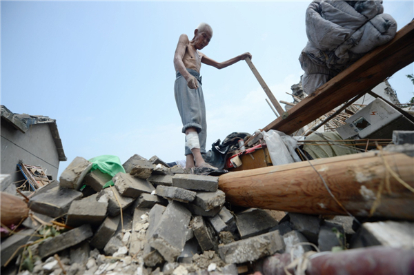 Tornadoes destroy 500 homes in E China