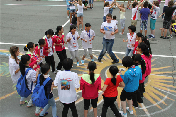 Chinese quake teenagers heal in Russia