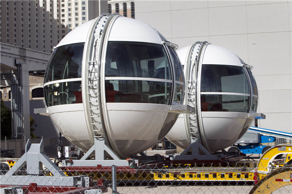 High Roller observation wheel reaches new heights