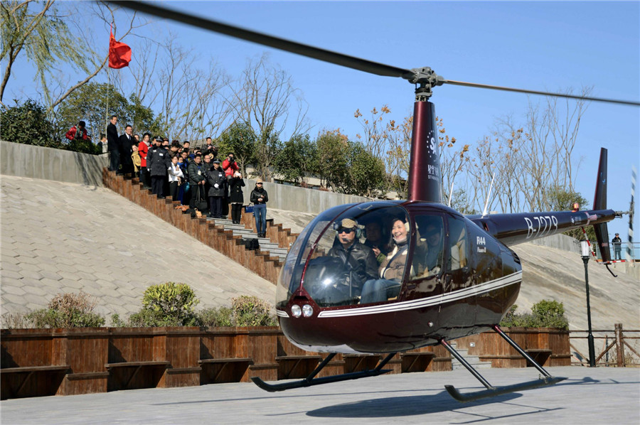 Tourists offered better views in C China