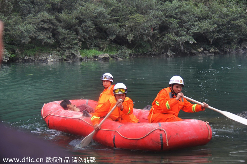 Man saved after three days stuck on mountain