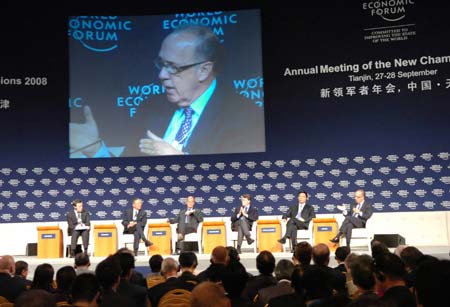 Summer Davos session discusses economic outlook