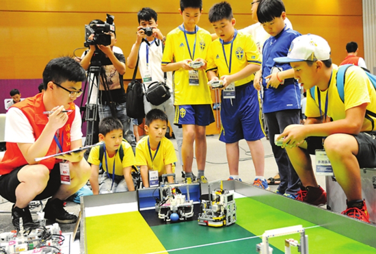 Suzhou holds STEM activities to promote scientific education