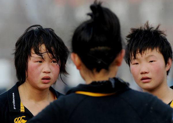 Female rugby team trains for '14 Youth Olympics