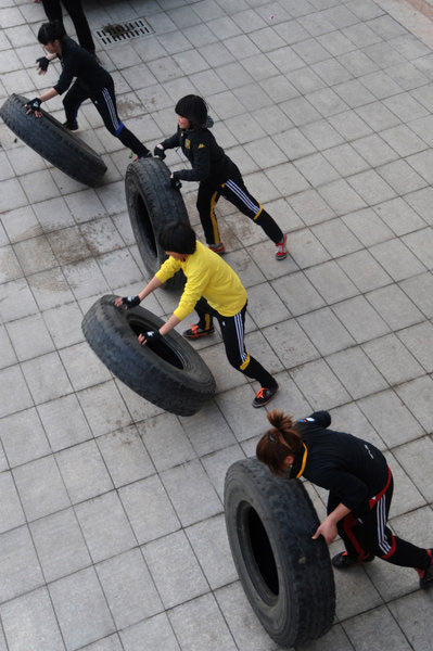 Female rugby team trains for '14 Youth Olympics