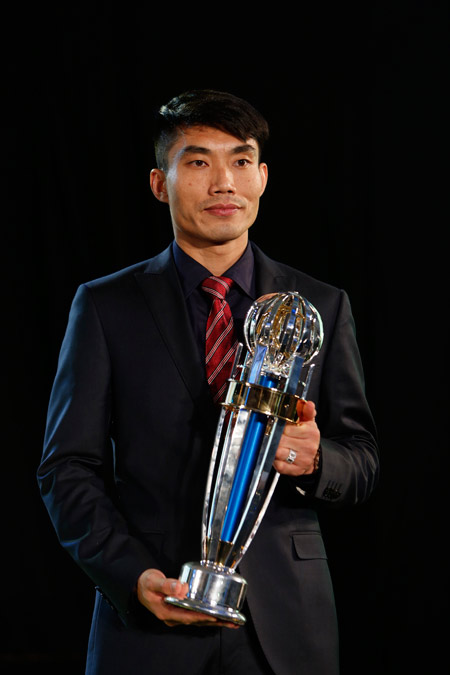 Zheng Zhi, China's football shine at AFC award gala