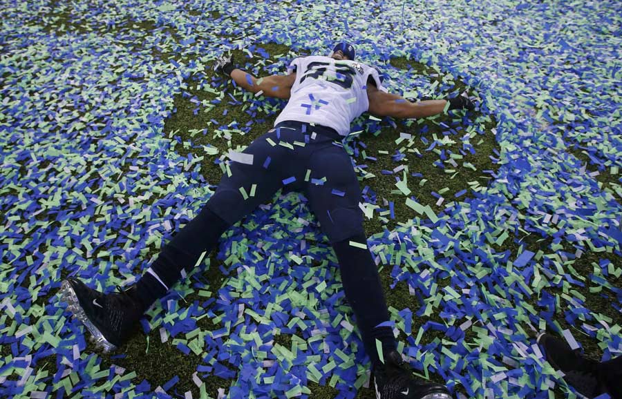 Seahawks beat Broncos in Super Bowl, Smith MVP