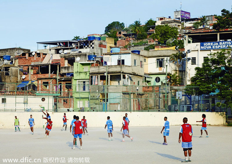 Brazil's daily life ahead of the soccer World Cup