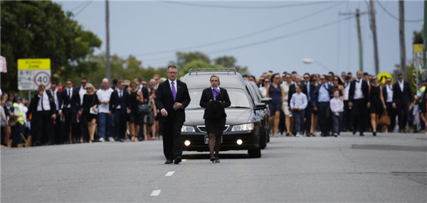 Cricketer Phillip Hughes laid to rest in hometown