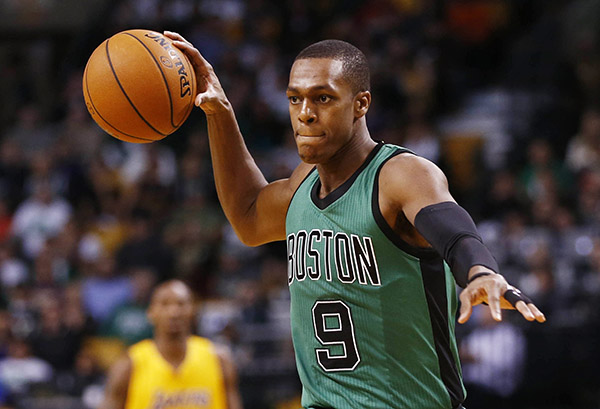 Mavericks get Rajon Rondo from Celtics