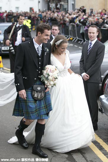 Andy Murray weds long-time girlfriend