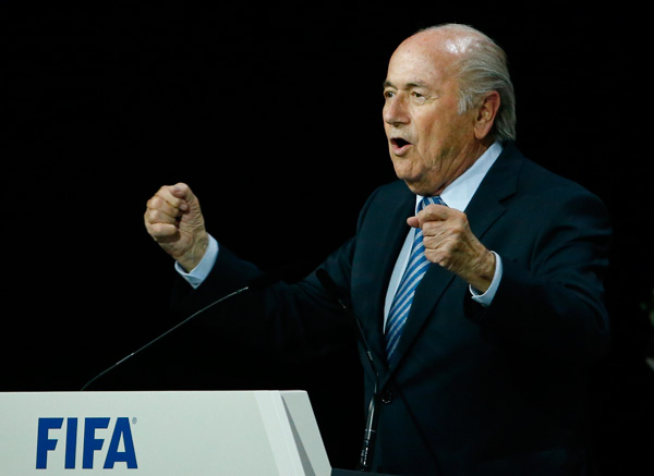 Blatter wins fifth FIFA term as challenger concedes