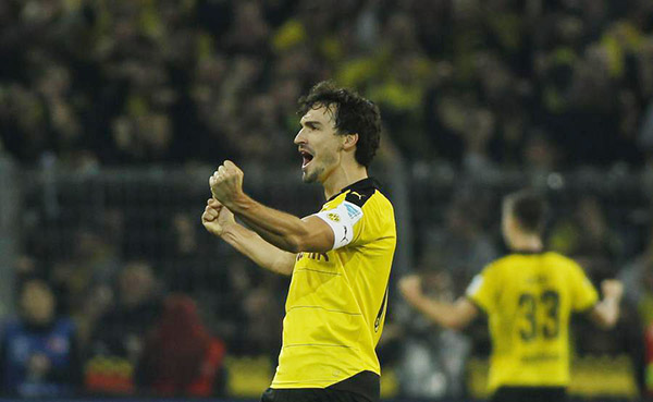 Dortmund captain Hummels to join rivals Bayern Munich