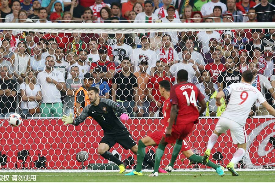 Portugal beat Poland in shootout to reach semis