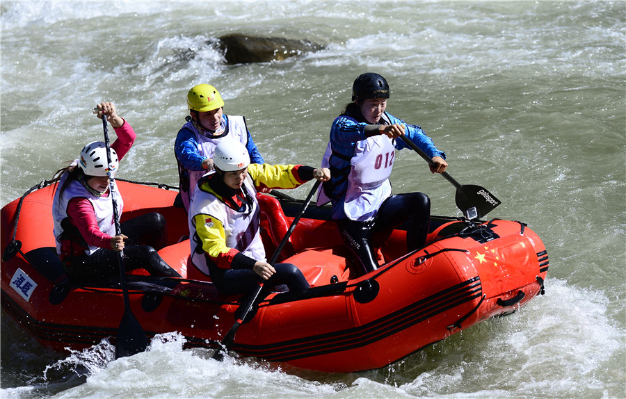 Rafting to wind and waves