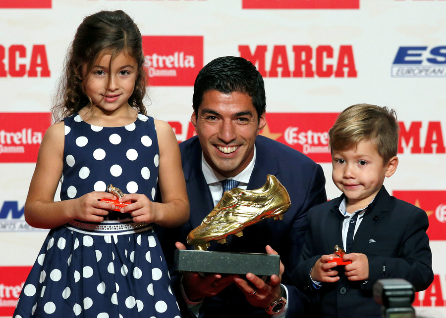 Best foot forward: Suarez receives Golden Shoe