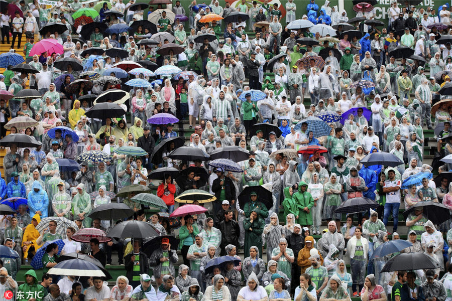 Brazil pays respects to Chapecoense in moving memorial