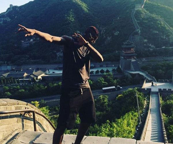 Man Utd star Pogba's summer break in China