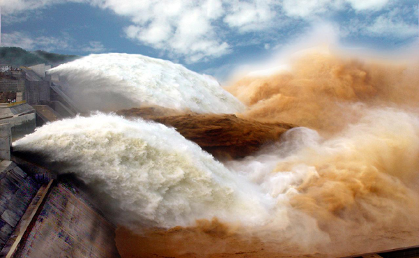 'Xiaolangdi Waterfall-Watching Festival' in Luoyang