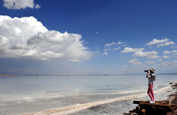 Captivating views of Chaka Salt Lake