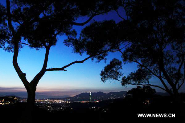 Night scene of Taipei