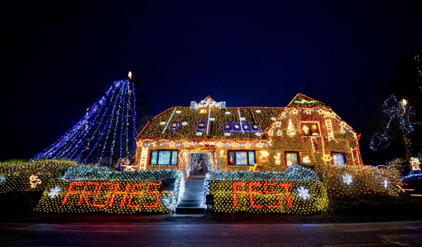 Christmas lights go up in Bremen