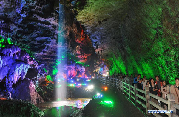 Fuxi cave in Chongqing expected to receive over 20,000 tourists