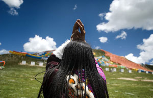 Aqin Aytis festival kicks off in Xinjiang