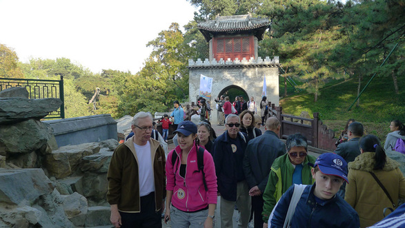 Walking event held for Beijing int'l community