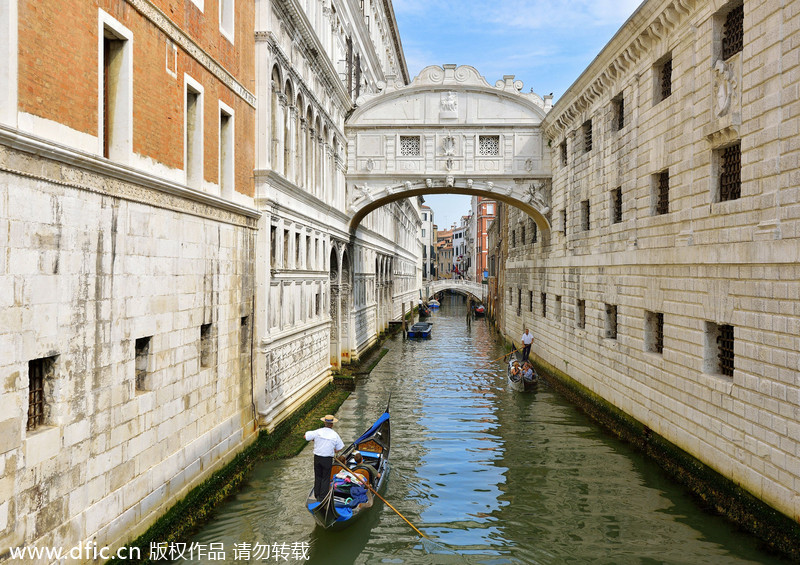 Top 10 most beautiful bridges around the world