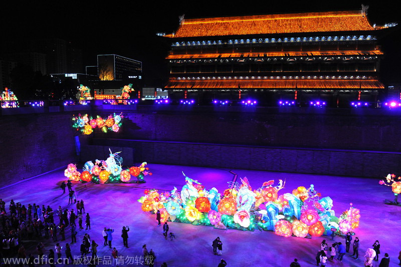 2015 Xi'an Lunar New Year Lantern Shows kick off