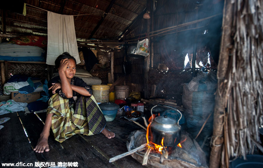 Life of the 'Sea Gypsies' on water