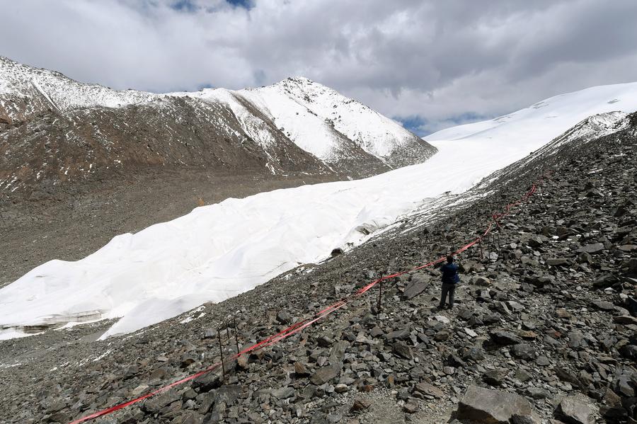 Shrinking glaciers on Qilian Mountains