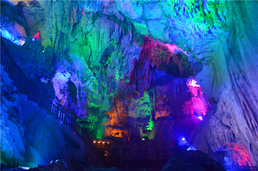 Amazing Nielong Cave in E China's Jiangxi