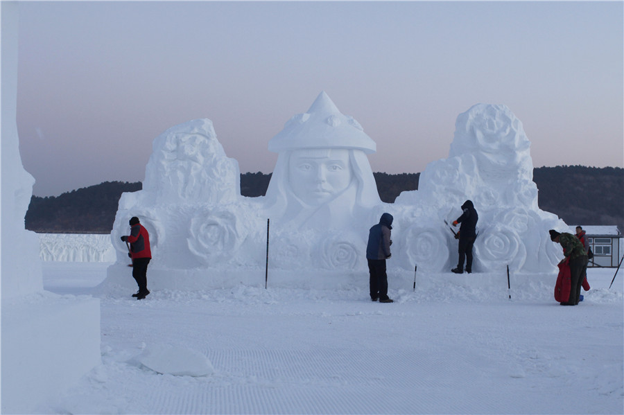 Snow sculptures in Jilin that will melt your heart