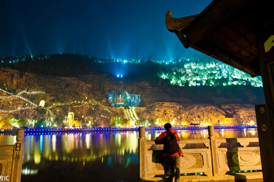 Night view of Longmen Grottoes