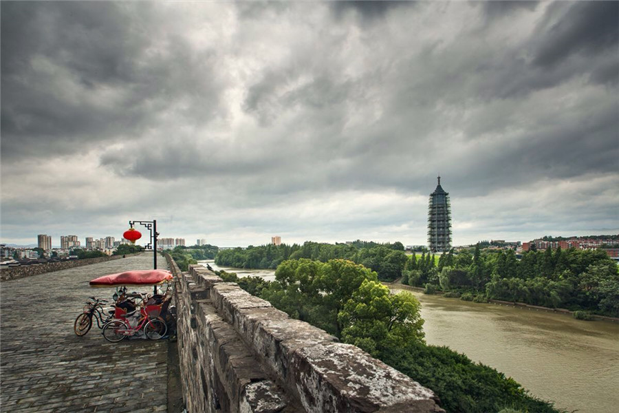 Nanjing offers visitors a Southern sojurn