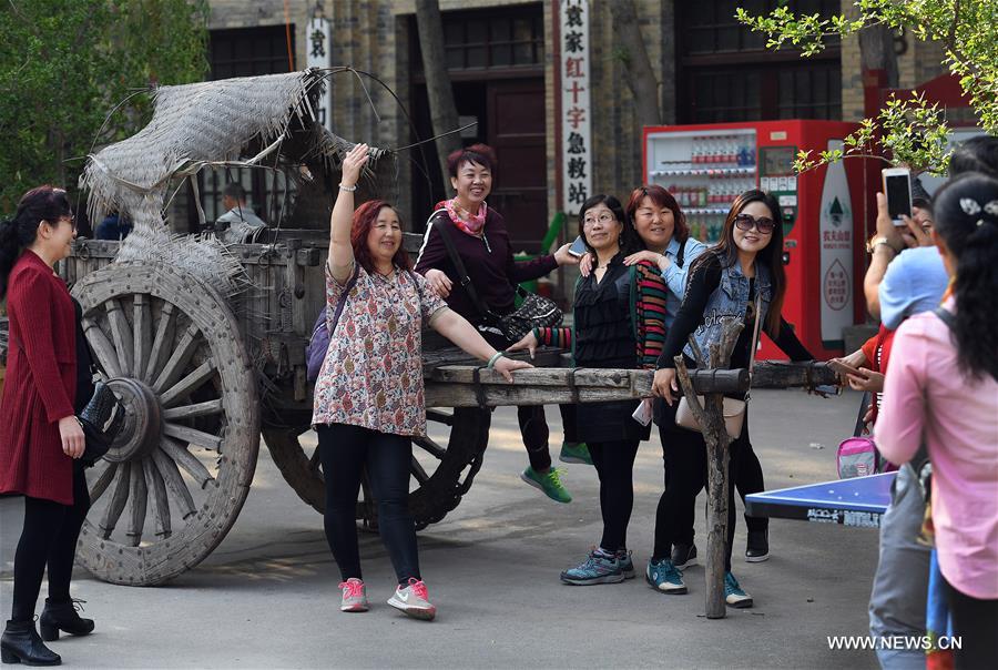 Folk tourism developed at Yuanjia village in NW China's Shaanxi