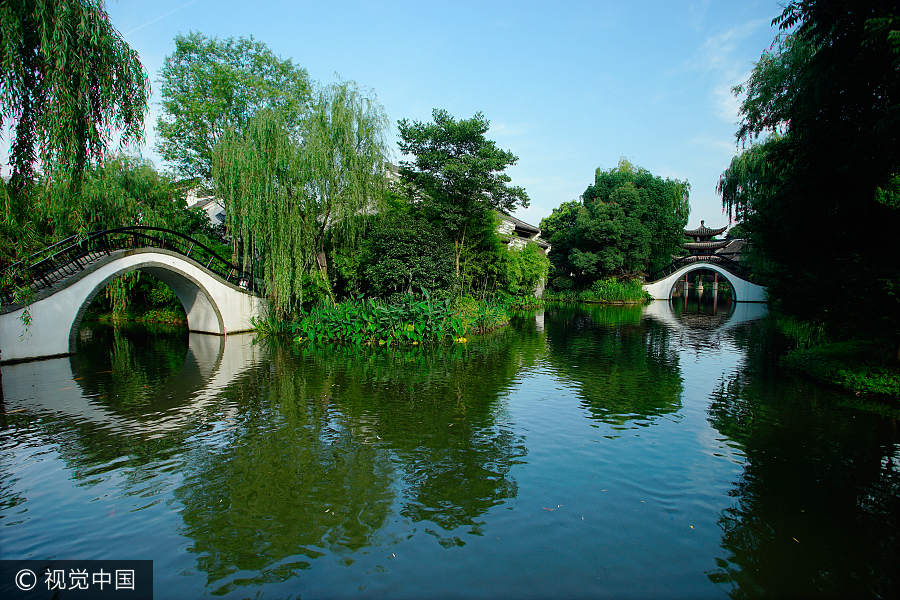 Picturesque Hangzhou in summer